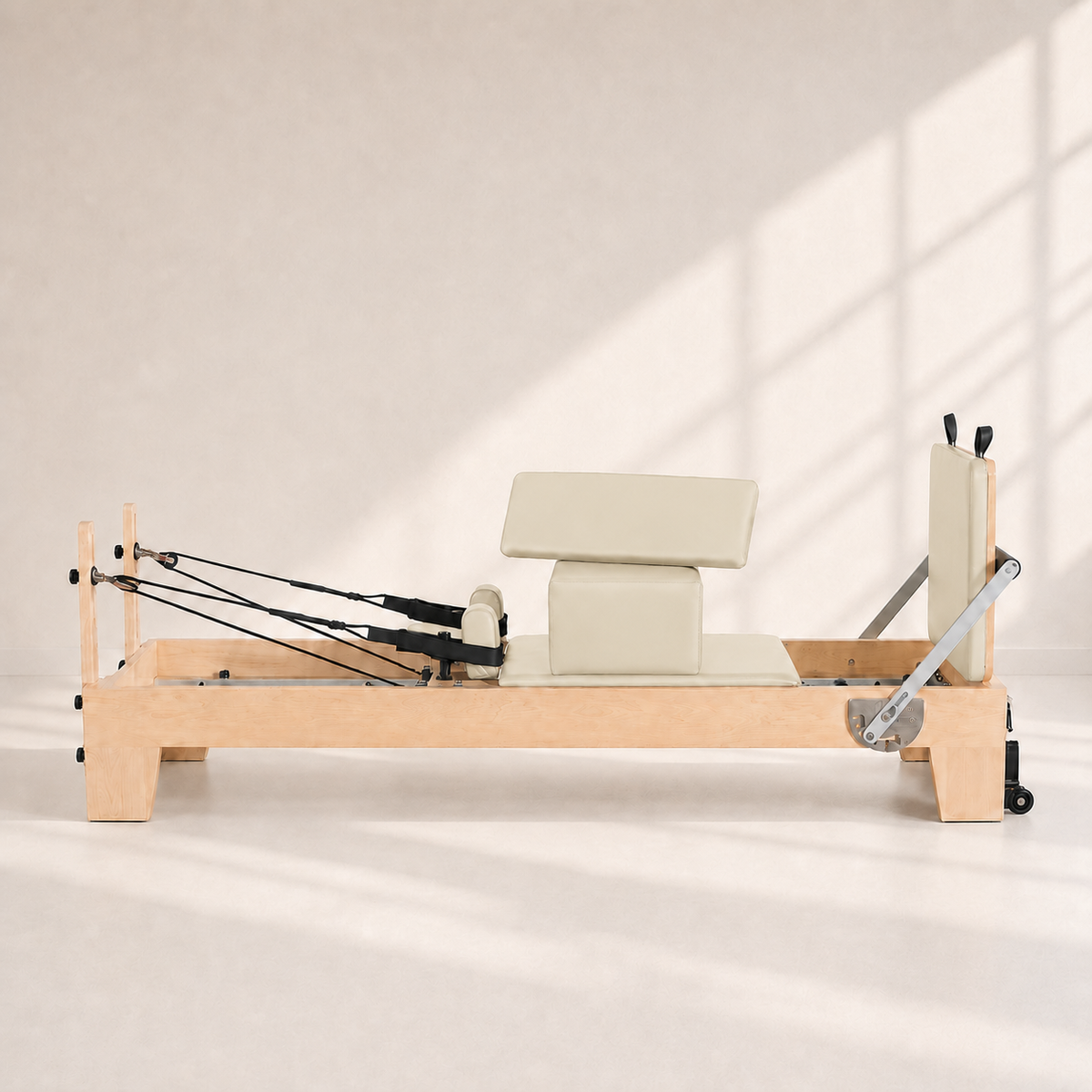 Reformer Pilates fixe en chêne beige — Piloria Classic